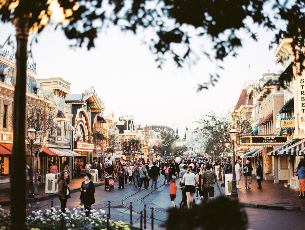 disneyland portrait session-8